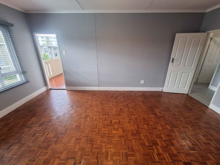 2 Bedroom Property for Sale in Claremont Western Cape
